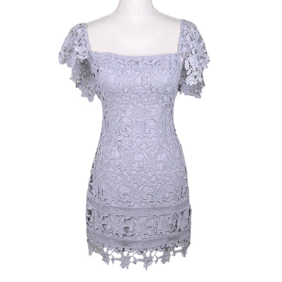 ASTR Lavender Floral Embroidered Midi Dress Size Small - Picture 1 of 9